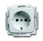 Розетка SCHUKO 16А 250В, с LED подсветкой, Busch-Duro 2000 SI/Reflex SI, альпийский белый Розетка SCHUKO 16А 250В, с LED подсветкой, Busch-Duro 2000 SI/Reflex SI, альпийский белый