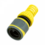 Коннектор для шланга, быстросъемный 1/2" с термопластичной резиной и защитой от перегибов Профи ЧЕТЫРЕ СЕЗОНА