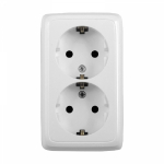 Розетка 2гн с З/К о/у белый изол.пласт. 16А IP20 ALFA Hegel (1/80) Розетка 2гн с З/К о/у белый изол.пласт. 16А IP20 ALFA Hegel (1/80)