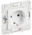 Розетка 1гн с З/К шторки с/у белый арктический механизм безвинт.клем 16А SK-R06W SKANDY IEK (1/10/100)