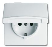Розетка SCHUKO 16А 250В, с защитой от перенапряжения, серия impuls, цвет альпийский белый Розетка SCHUKO 16А 250В, с защитой от перенапряжения, серия impuls, цвет альпийский белый
