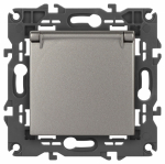 Розетка ЭРА Elegance 14-2103-16 2P+E Schuko со шторками с крышкой, 16А-250В, титан Розетка ЭРА Elegance 14-2103-16 2P+E Schuko со шторками с крышкой, 16А-250В, титан