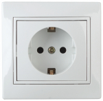 Розетка Intro Plano 1-206-01 с заземлением 2P+E Schuko со шторками, 16А-250В, IP20, СУ, белый Розетка Intro Plano 1-206-01 с заземлением 2P+E Schuko со шторками, 16А-250В, IP20, СУ, белый