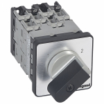 PR12 Инвер Без 0 4P Монт. Винт PR12 Инвер Без 0 4P Монт. Винт