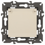 Розетка 1гн с З/К с крыш. шторки с/у крем механизм 16А 14-2103-02 Elegance ЭРА (1/10)