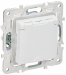 Розетка 1гн с З/К с крыш. шторки с/у белый арктический механизм 16А IP44 SK-R11W SKANDY IEK (1/10/100)